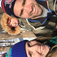 Maison centenaire 100% rénovée. 
Il s'agit de notre résidence principale. Nous habitons une ville spectaculaire qui offre beaucoup d'opportunité de rayonnement à proximité. 
Québec regorge d'activité : 
- visite vieux-québec
- Plage urbaine / piscine sur le Saint-Laurent
- visite plaine d'Abraham 
- mont de ski alpin à proximité moins 1 h ( Mont Relais, Mont Stoneham, Mont Saint-Anne, Massif Charlevoix, Massif du Sud) 
- marché de Noël Allemand en Nov-décembre 
- Anneau de glace réfrigéré tout l'hiver sur les plaines 
- Magnifique région de Charlevoix à proximité 
- Ski de fond à proximité 
- festival d'été de Québec (FEQ) \ festivité estival 
- Val Cartier- glissade d'eau 


Notre maison est très fonctionnelle pour les familles ou même deux familles. 
Nous avons une grande terrasse sur le toit ouvert en saison et nous aurons une piscine chauffé dès été 2025. 
Nous pouvons mettre à dispo