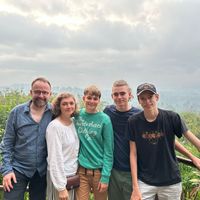 Agréable maison avec jardin dans quartier calme, proche du centre.