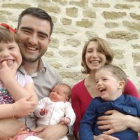 Grande maison familiale dromoise avec piscine, équipée pour les enfants