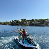 Casa de Yolanda Apartamento en Mallorca , zona tranquila, a 50 metros del mar . Piscina comunitaria
