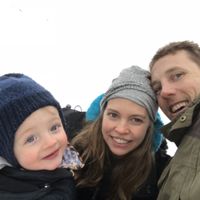 Magnus, Linnea, Ronja, Elviraina kuća