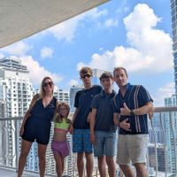 Une maison familiale d'exception : avec piscine, en  ville , proche plages du débarquement