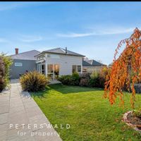 Hobart 3 bedroom home walking distance to city