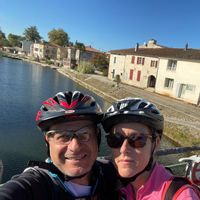 Grand gîte entre Auvergne et Forez piscine chauffée tennis
