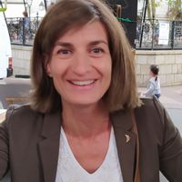 Maison en bois au pied des Pyrénées ariégeoises