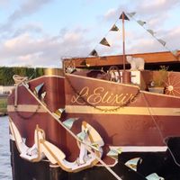 Houseboat near Paris!