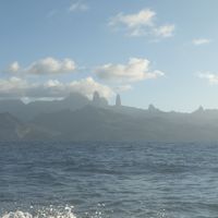 Grande maison avec vue sur mer.