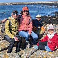 Maison dispo en août, calme en plein bourg et près de la ria d'Etel