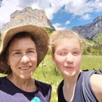 Bel appartement terrasse surplombant la riviere!