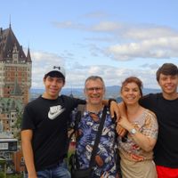 Maison au calme, climatisée et avec piscine à 15 mn de Lyon