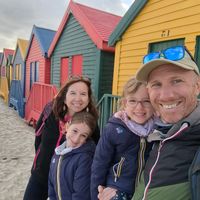 Grande maison de village avec jardin, proche de la Suisse, du Jura et de la Haute-Savoie.