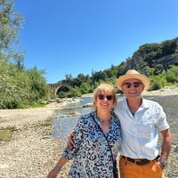 Dans un village de potiers, tout près du Pont du Gard et de Nimes, au milieu de oliviers !