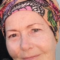 Chambre en hospitalité couchage 140 et salle de bain attenante  . Me contacter pour  disponibilités