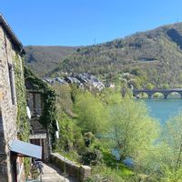 Petite maison a cote Meuse a Revin