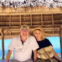 Modern home near Barcelona with private pool and housekeeper