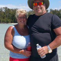 BEAUTIFUL 2 BEDROOM COTTAGE WITH WATER VIEWS & DOCKAGE! NEW FOR 2019. ROW BOAT INCLUDED!