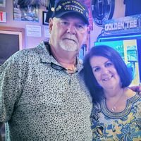 Fiddler's Escape-Walk to the Beach! Heated/Cooled Pools, Pickleball and more...