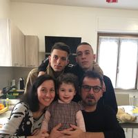 Appartamento in Villa indipendente. Spazio comune lavanderia, smistamento rifiuti nel seminterrato..