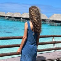 Vue mer immense sur l’île de Moorea. C’est absolument féerique ! Couchers de soleil magiques.