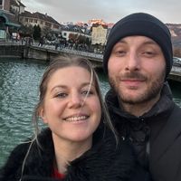 Notre Maison entourée de Montagne