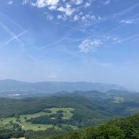 Casa de pueblo de 1881 reformada la primera planta.A 30km de San Sebastián y Pamplona.