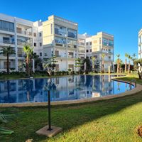 Appartement situé à 10 min à pied de la plage bouznika dans une résidence fermée avec piscine