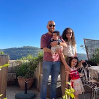 Superbe appartement Haussmanien lumineux et avec balcon au pied du métro ligne 1