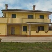 Home in Cisterna Di Latina