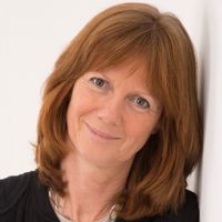 Heerlijk licht appartement met uitzicht over het water!