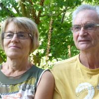 Maison de village avec jardin fleuri et terrasse