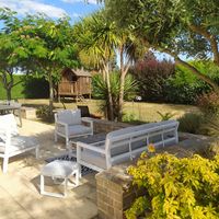 Maison arborée sur les bords de Loire, en limite de zone Natura 2000. Randonnées, Loire à vélo