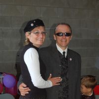 Cozy Farmhouse Vibes—Stove Lit: Cook/Laugh/Gather