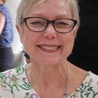 Period home in delightful inner city Melbourne neighbourhood.