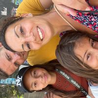 La maison de Tony Elodie Louane et Méline