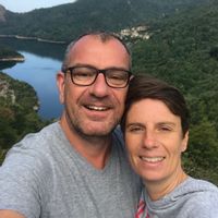 La maison de Cécile & Sébastien au cœur des pierres dorées dans le beaujolais