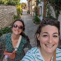 La maison en bois de Mathilde, Melody & Malek