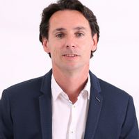 Exclusive location, grrat urbaniszation garden and chill out terrace and swimming pool area. Just 5 minutes walk from a very nice beach and centre of the town