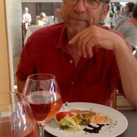 La maison de Jean-Jacques: Typical vineyard cottage in a small village of the Loire Valley