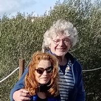 SANARY-SUR-MER - Quartier Portissol - Studio  refait à neuf face à un jardin.