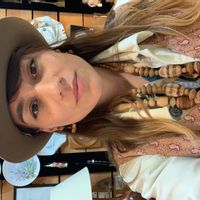 Cosy bright studio with a view in the center of Paris