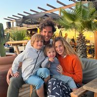 Charming top-floor 2b flat in the heart of Sarria – village vibe, steps from all sights of Barcelona