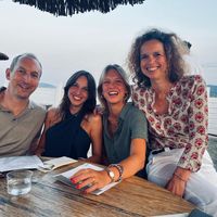 Chambre privée avec salle de bain en suite dans quartier historique de Bordeaux