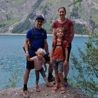 Grand studio indépendant avec parking au calme proche de Marseille