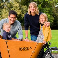Appartement lumineux, avec jolie vue sur mer depuis la terrasse et accès à la plage à pied en - 10mn
