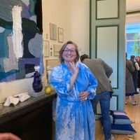 Un havre de paix lumineux, entre art et chats