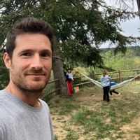 Pol,  Alex Y Ninaina kuća