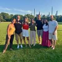 L'appartement de mes parents, sur la magnifique Costa Brava en Catalogne. A pied : 5 minutes du centre et 7 minutes de la plage. En voiture : 30 minutes de l'aéroport de Gérone et 80 minutes de l'aéroport de Barcelone.