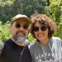 Logement de charme avec terrasse au coeur des piscines naturelles et des oliviers