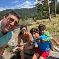 Roumieh-El Matn: Spacious Garden and Terrace Apartment