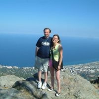 Chambre disponible dans une grande maison avec toutes commodités sur un grand terrain clos, dans les vignobles du Beaujolais et Bourgogne